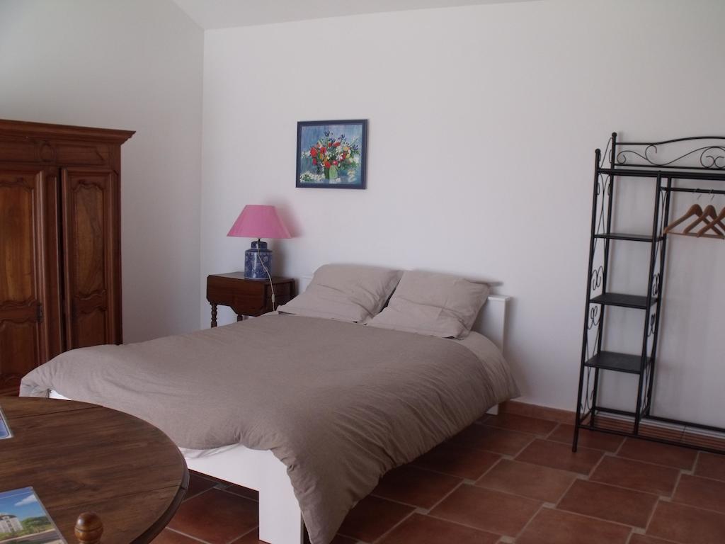 Ferienwohnung Domaine De La Marseillaise La Crau Zimmer foto